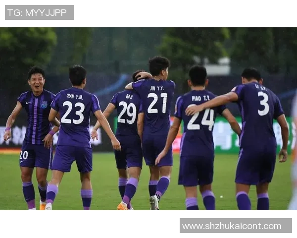 2015年申花对阵杭州绿城的精彩对决回顾与分析