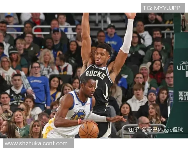 勇士与雄鹿常规赛精彩对决分析与赛后点评