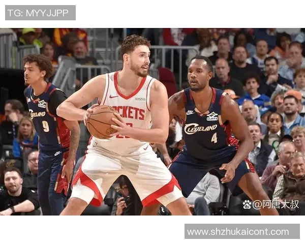 火箭队与太阳队激战正酣2017年11月17日精彩回顾与分析