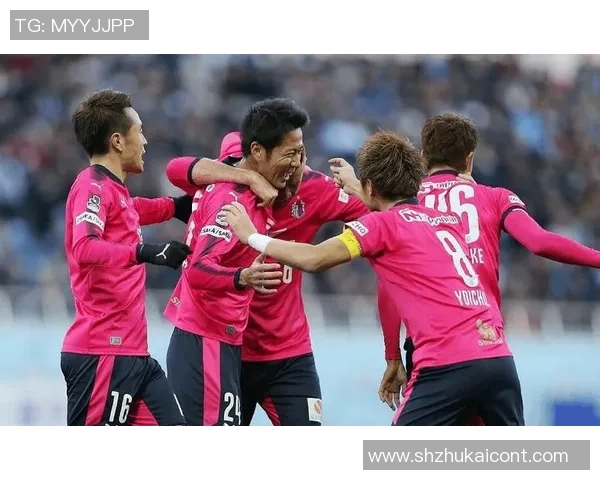 长崎航海与大阪钢巴的激烈对决展现足球魅力与团队精神的巅峰较量