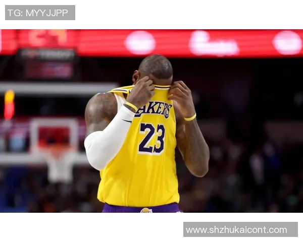 雄鹿与湖人精彩对决全场集锦回顾篮球盛宴的巅峰时刻